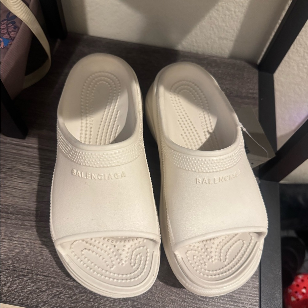 Balenciaga Women's Cream Mules